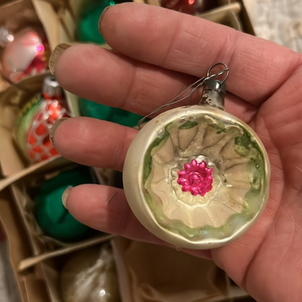 Mixed lot mercury glass & other Christmas ornaments indents